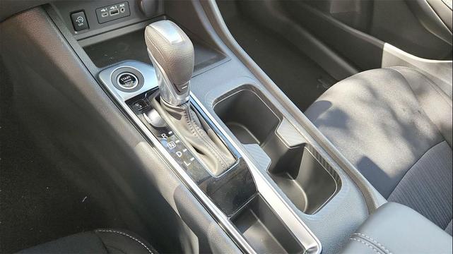 Photo of 2025 Super Black Nissan Sentra