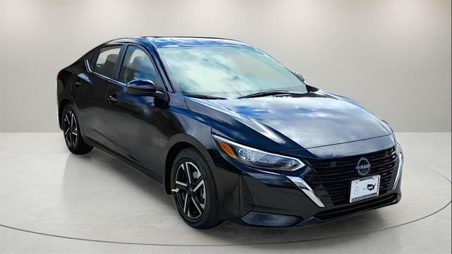 Photo of 2025 Super Black Nissan Sentra