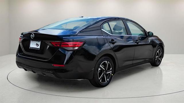 Photo of 2025 Super Black Nissan Sentra