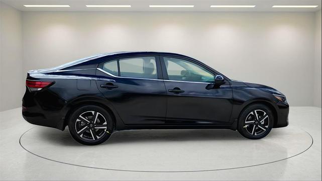 Photo of 2025 Super Black Nissan Sentra