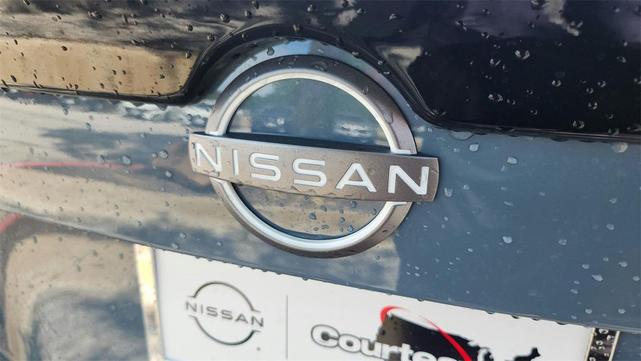 Photo of 2025 Atlantic Gray Metallic/Super Black Nissan Sentra