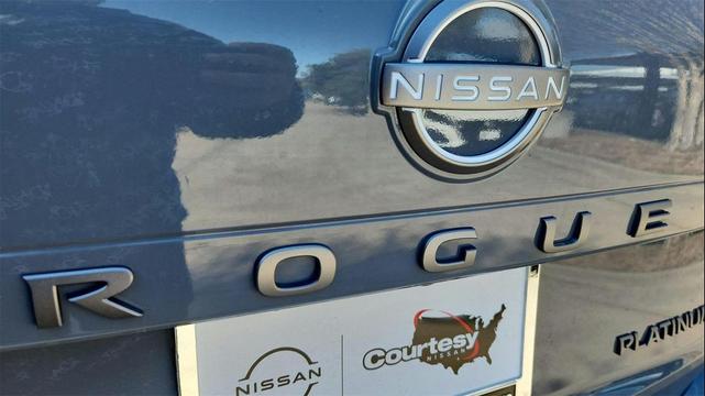 Photo of 2025 Boulder Gray Pearl Nissan Rogue