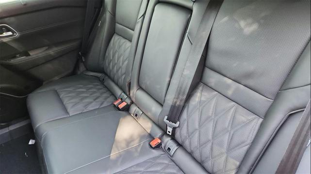 Photo of 2025 Boulder Gray Pearl Nissan Rogue