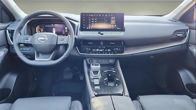Photo of 2025 Boulder Gray Pearl Nissan Rogue