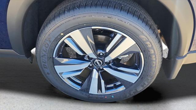 Photo of 2025 Deep Ocean Blue Pearl/Super Black Nissan Rogue