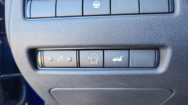 Photo of 2025 Deep Ocean Blue Pearl/Super Black Nissan Rogue