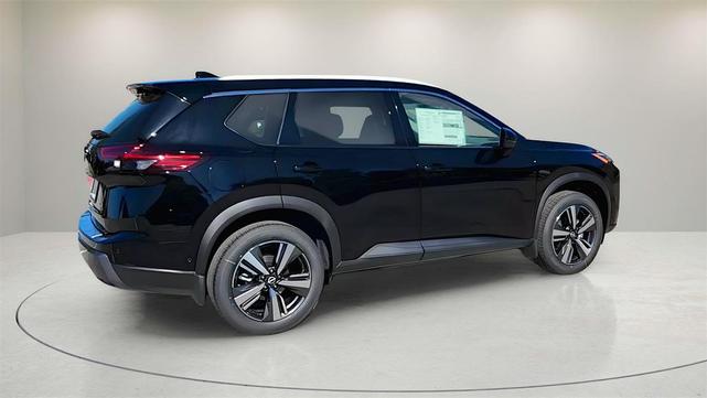 Photo of 2025 Super Black Nissan Rogue