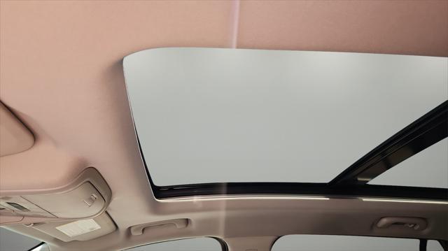 Photo of 2024 Volcanic Red Tintcoat GMC Terrain