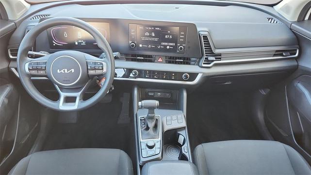 Photo of 2024 Snow White Pearl Kia Sportage