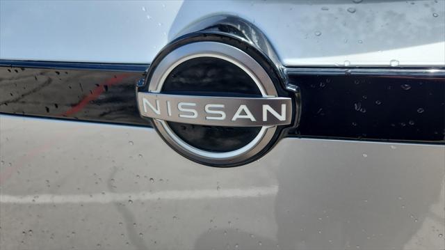 Photo of 2022 Brilliant Silver Metallic Nissan Pathfinder