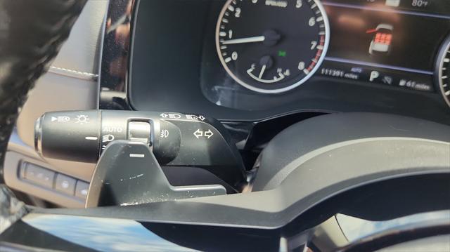 Photo of 2022 Brilliant Silver Metallic Nissan Pathfinder