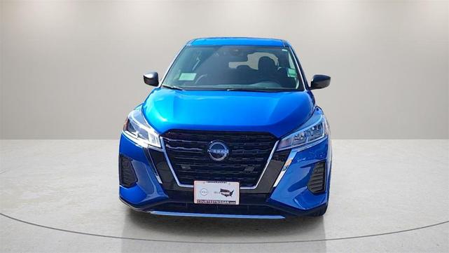 Photo of 2025 Electric Blue Metallic Nissan Kicks