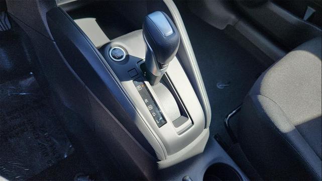 Photo of 2025 Electric Blue Metallic Nissan Kicks