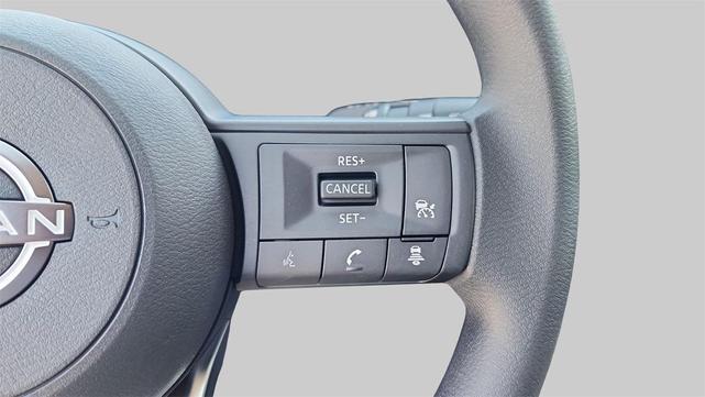 Photo of 2026 Gun Metallic Nissan Kicks