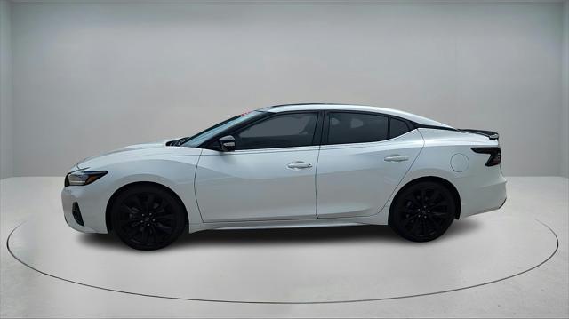 Photo of 2023 Pearl White Tricoat Nissan Maxima
