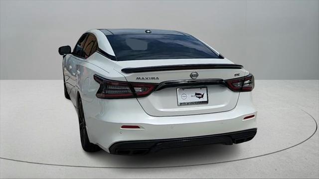 Photo of 2023 Pearl White Tricoat Nissan Maxima