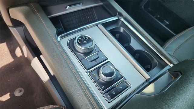 Photo of 2022 Stone Blue Metallic Ford Expedition