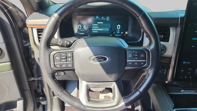 Photo of 2022 Stone Blue Metallic Ford Expedition