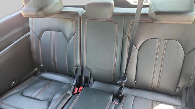 Photo of 2022 Stone Blue Metallic Ford Expedition