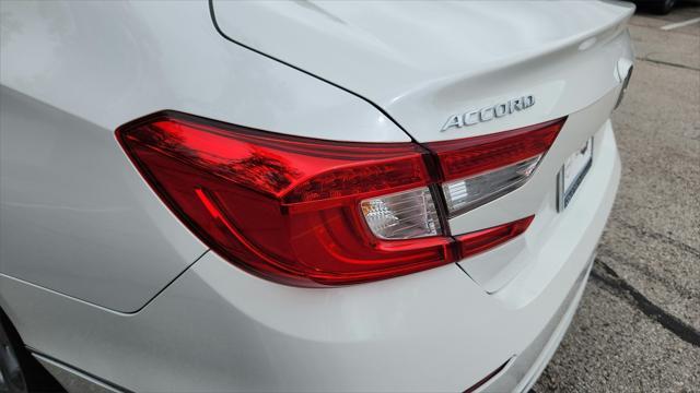 Photo of 2019 Platinum White Pearl Honda Accord