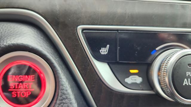 Photo of 2019 Platinum White Pearl Honda Accord