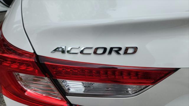 Photo of 2019 Platinum White Pearl Honda Accord