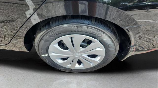 Photo of 2025 Super Black Metallic Nissan Versa