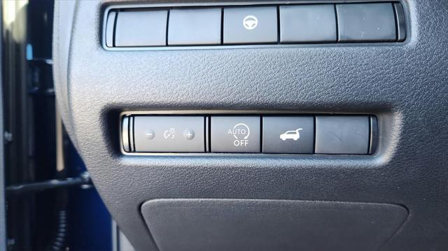 Photo of 2025 Deep Ocean Blue Pearl Nissan Rogue