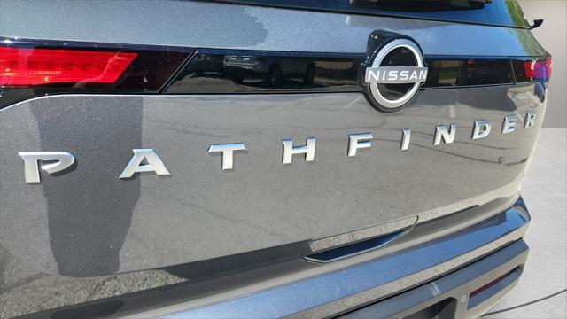 Photo of 2025 Gun Metallic Nissan Pathfinder