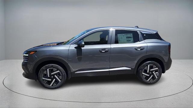 Photo of 2025 Gun Metallic Nissan Kicks