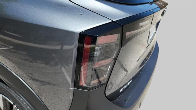 Photo of 2025 Gun Metallic Nissan Kicks