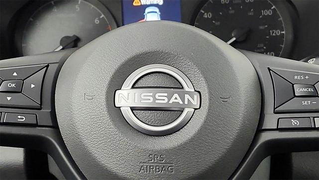 Photo of 2025 Glacier White Nissan Altima