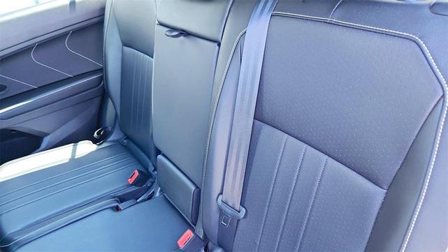 Photo of 2023 Pyrite Silver Metallic Volkswagen Tiguan