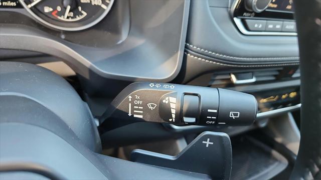 Photo of 2025 Deep Ocean Blue Pearl Nissan Rogue