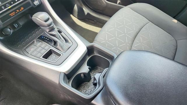 Photo of 2021 Blue Toyota RAV4