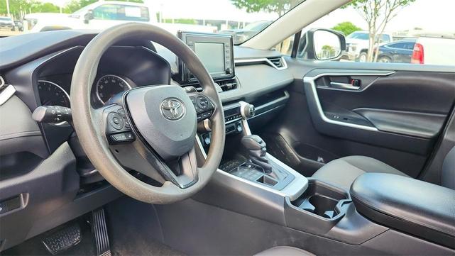 Photo of 2021 Blue Toyota RAV4