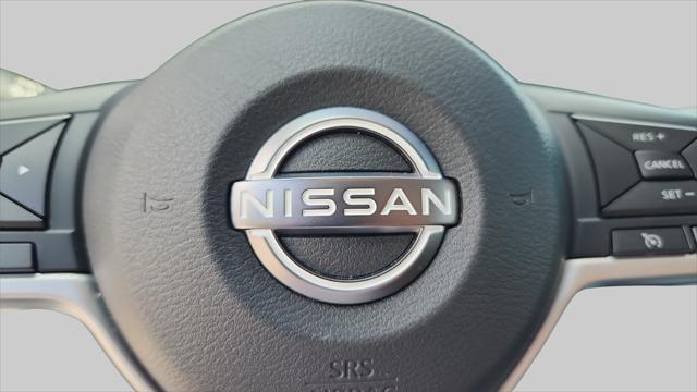 Photo of 2024 Gun Metallic Nissan Altima