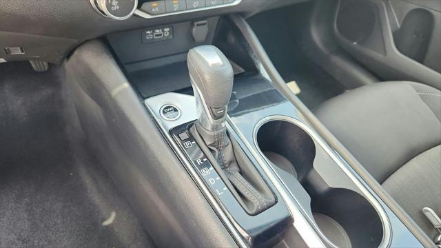 Photo of 2024 Gun Metallic Nissan Altima
