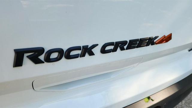 Photo of 2025 Glacier White Nissan Pathfinder