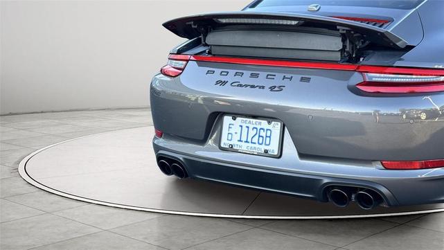 Photo of 2019 Black Porsche 911