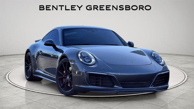 Photo of 2019 Black Porsche 911