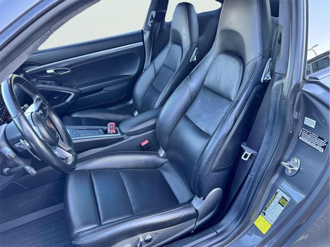 Photo of 2019 Black Porsche 911