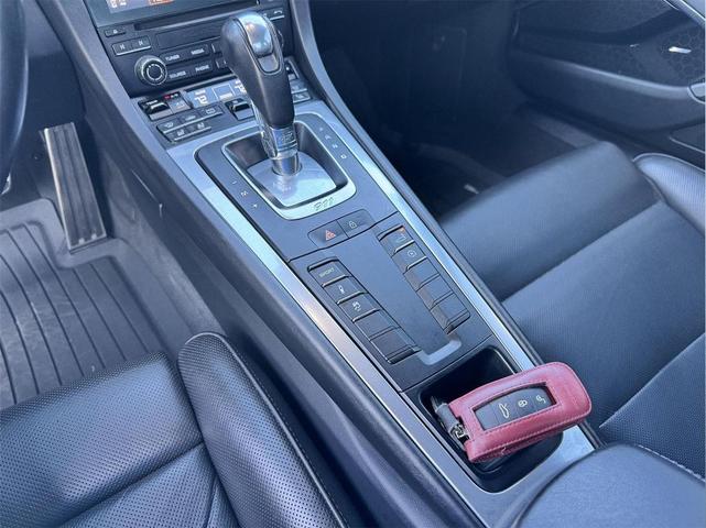 Photo of 2019 Black Porsche 911