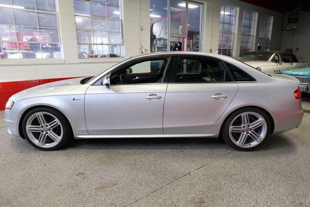 Photo of 2011 Ice Silver Metallic Audi S4