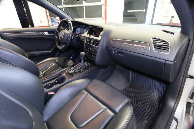 Photo of 2011 Ice Silver Metallic Audi S4