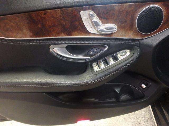Photo of 2016 Black Mercedes-Benz C-Class