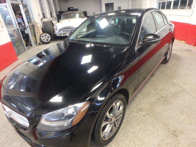 Photo of 2016 Black Mercedes-Benz C-Class