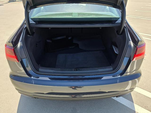 Photo of 2016 Moonlight Blue Metallic Audi A6