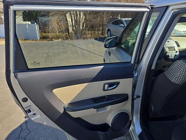 Photo of 2013 Silver Kia Soul