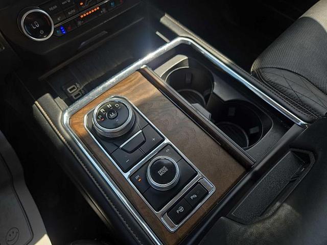 Photo of 2019 Black Ford Expedition Max